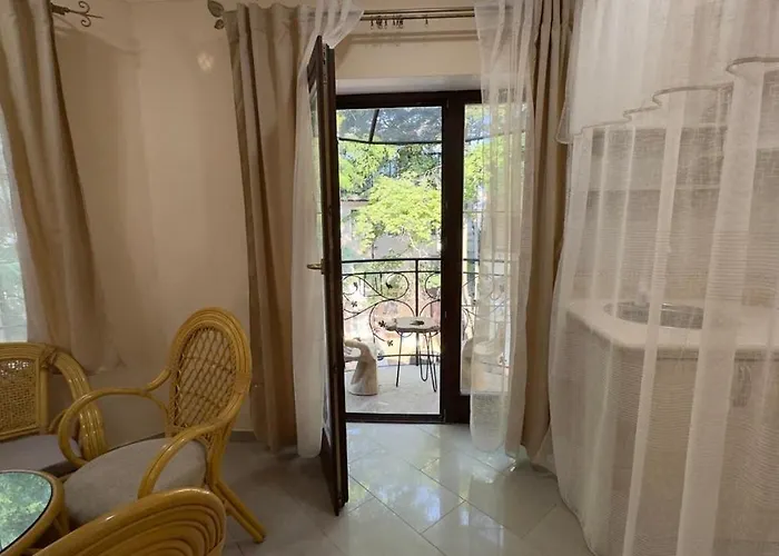 Deribasovskaya Street Apartament